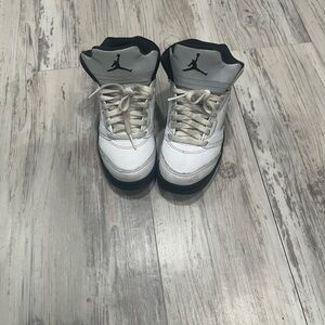 Jordan Retro Jordan 5 Kids Sneakers White and Black